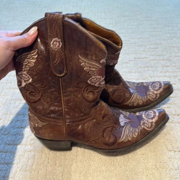 Old Gringo Tan and Pink Western Boots - Picture 2 of 4